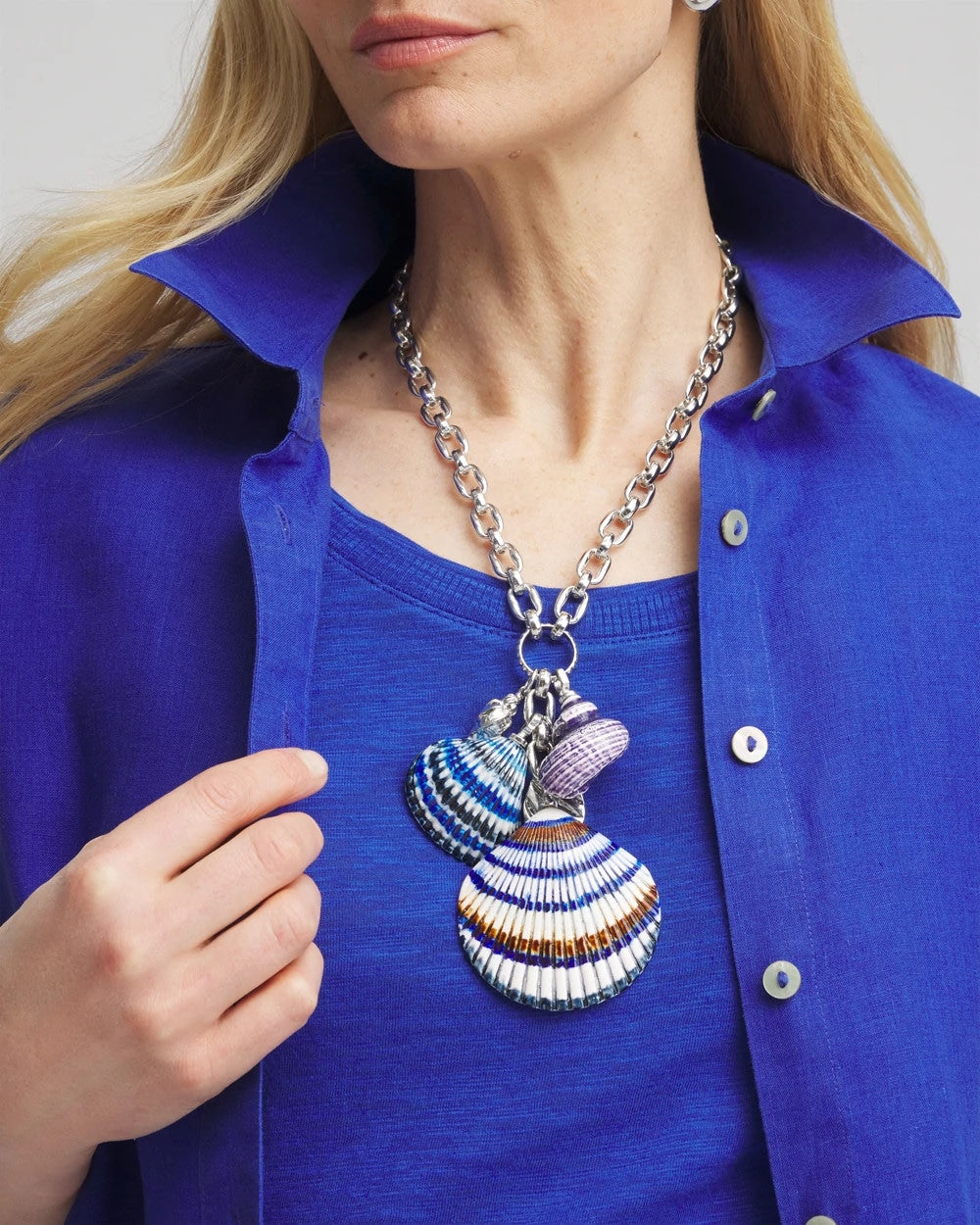 Chico's Silver-Tone Seashell Pendant Necklace Blue And White