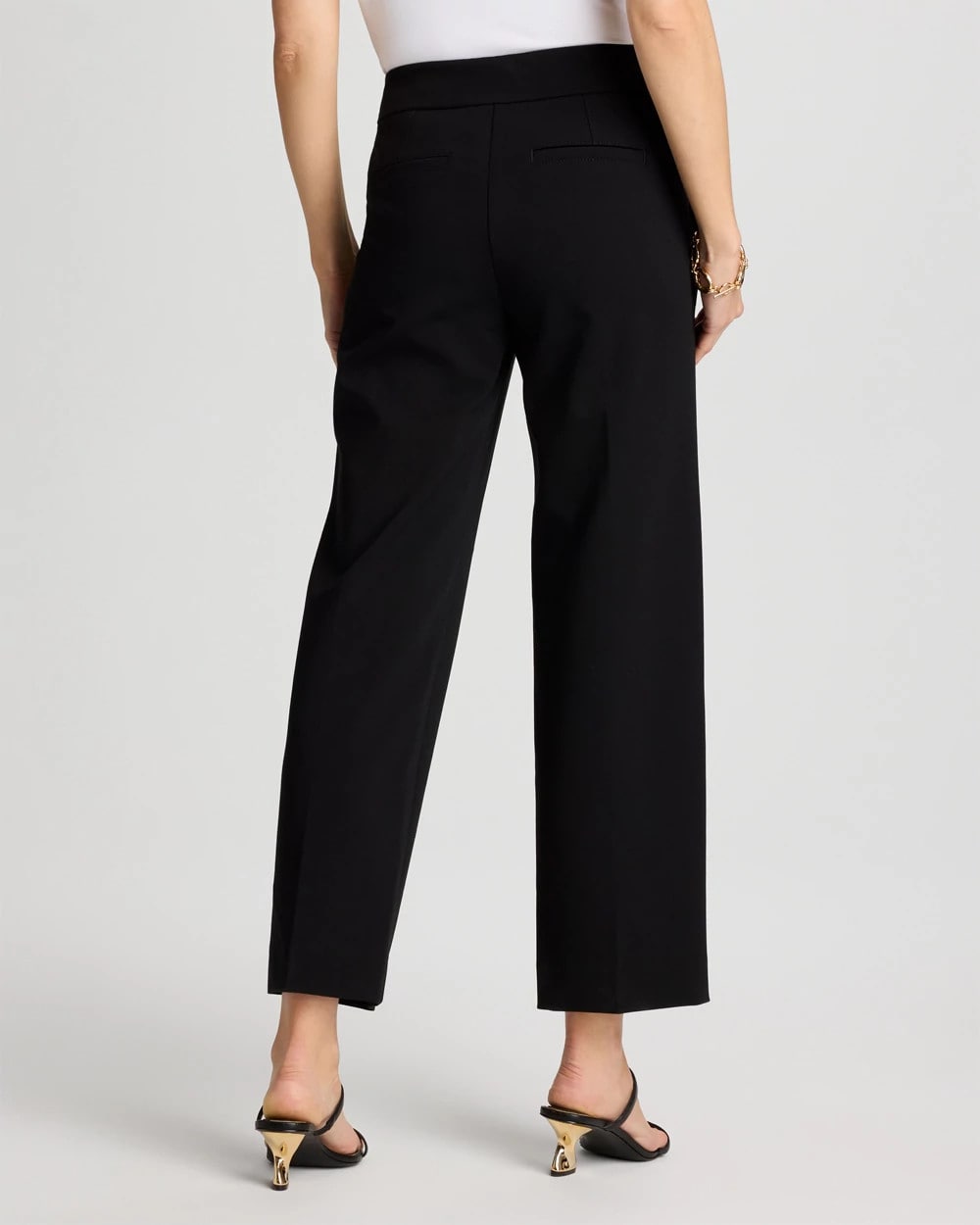 Chico's Juliet Lightweight Straight Crop Pants Black