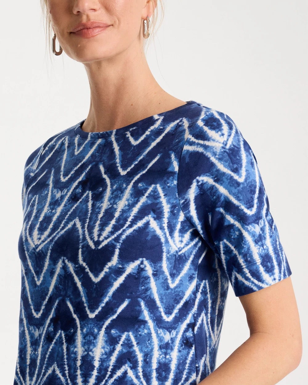 Chico's Tie Dye Chevron Pima Elbow Sleeve Tee Passport Blue