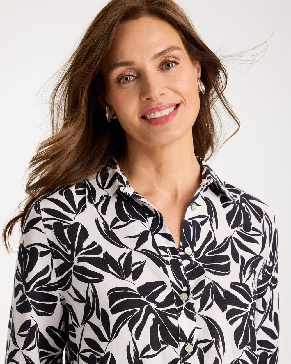 Chico's No Iron™ Linen Palm Shirt Black