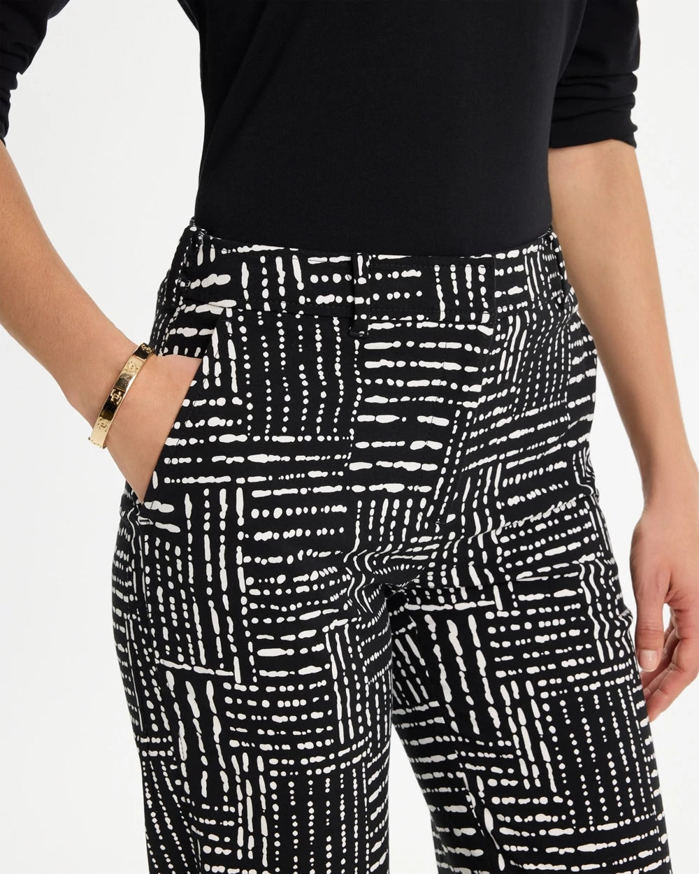 Chico's Emme Fly Front Straight Printed Crop Pants Black