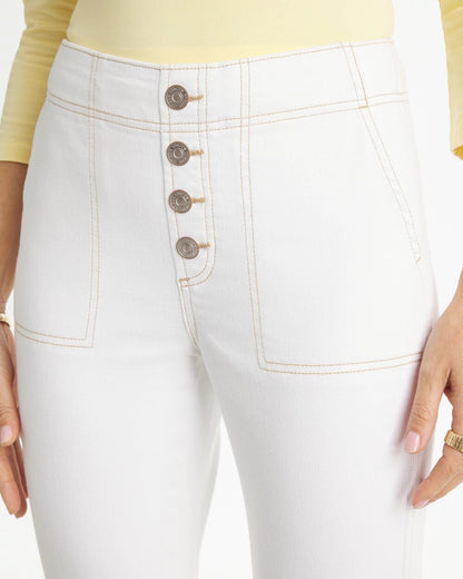 Chico's Pull-On 22" Capri Jeans Alabaster