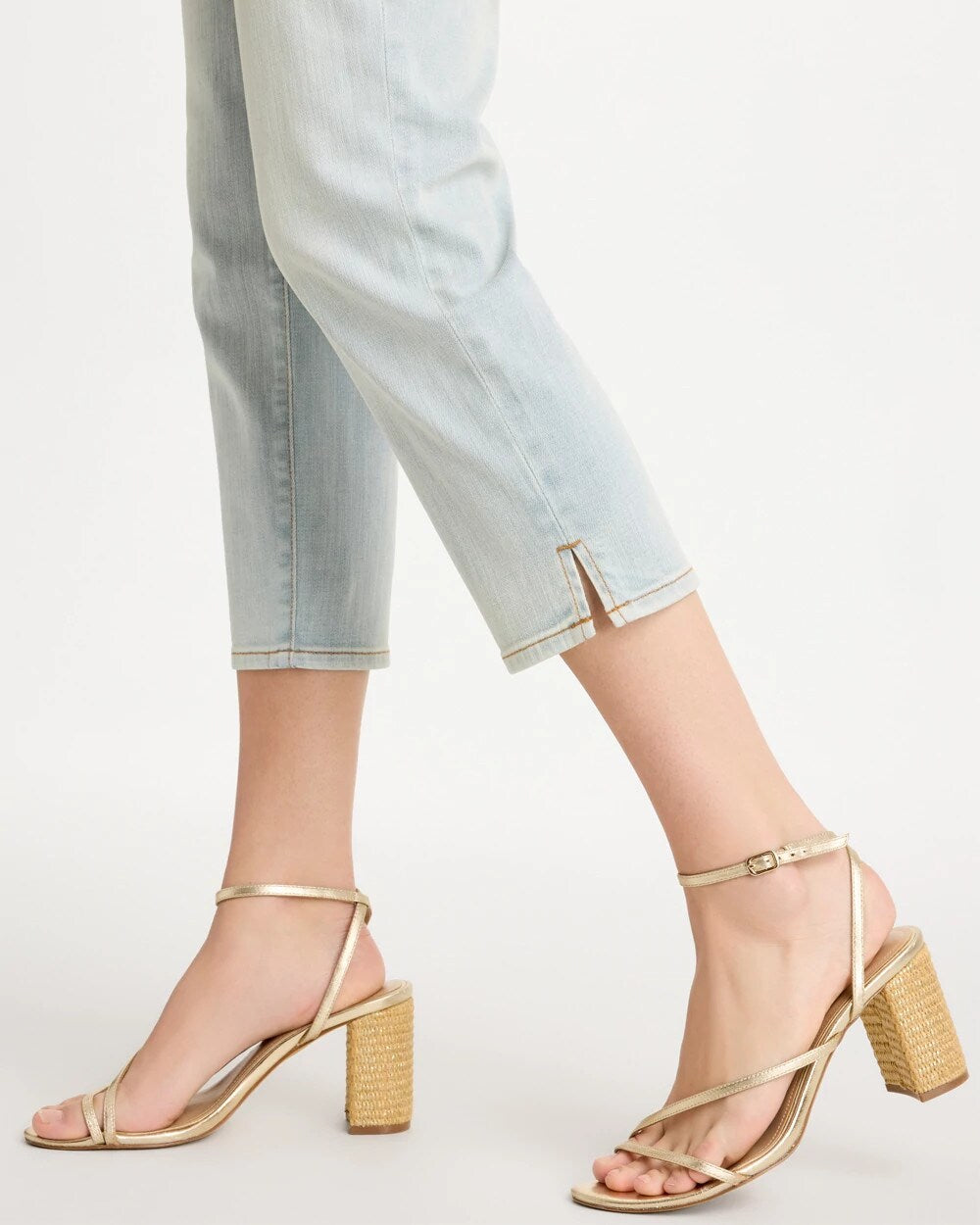 Chico's Girlfriend Slim Capri Jeans Beachcomber Indigo