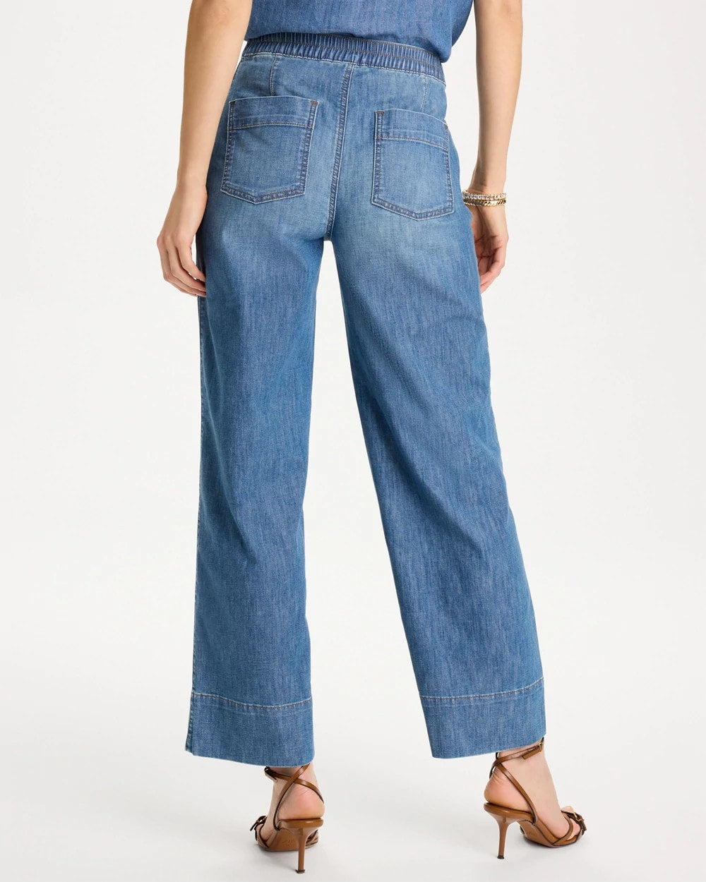 Chico's Lightweight Wide-Leg Ankle Jeans Lake Como Wash