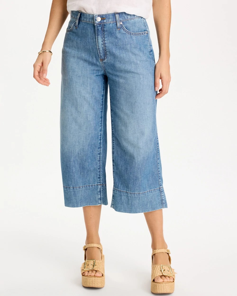 Chico's Lightweight Wide-Leg Capri Jeans Burano Indigo