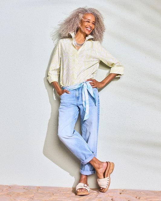 Chico's Relaxed Boyfriend Rolled Hem Jean Bahama Indigo