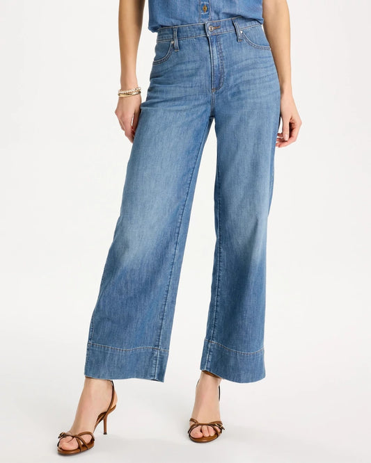 Chico's Lightweight Wide-Leg Ankle Jeans Lake Como Wash