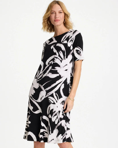 Chico's Travelers™ Knit New Bloom Day Dress Black/White