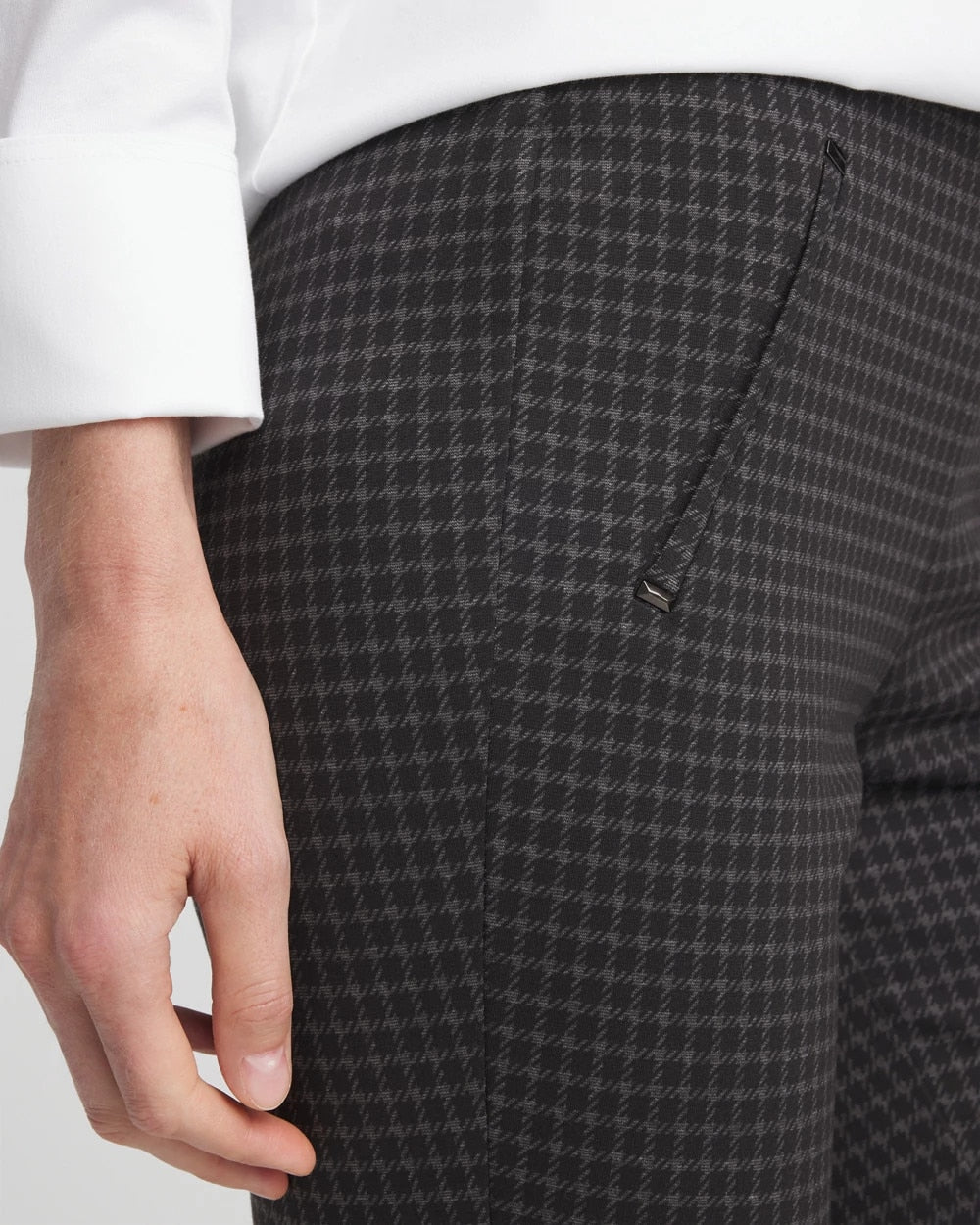 Chico's Juliet Tonal Check Pants Black