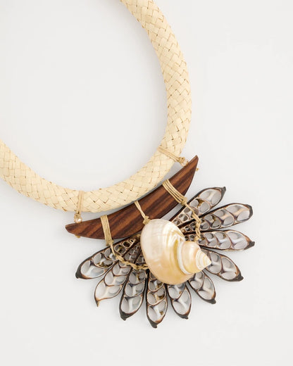 Chico's Chico's x Romi Marina Pendant Bib Necklace Neutral