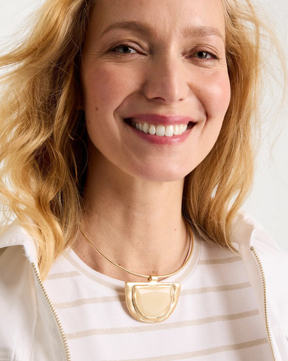 Chico's White Enamel Collar Necklace Gold