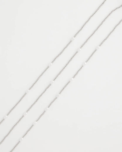 Chico's Pearlescent Bead Ball Short Necklace Silver