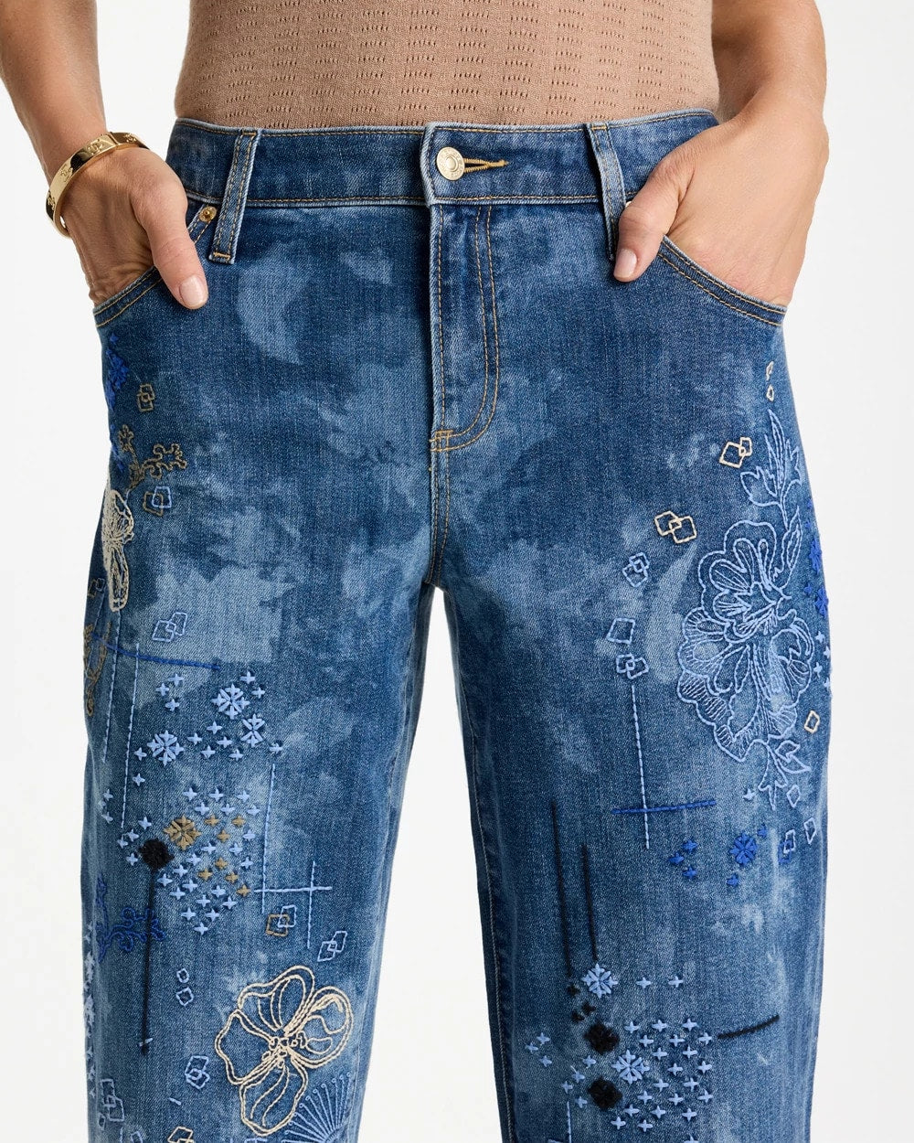 Chico's Relaxed Embroidered Boyfriend Jean Daphne Indigo