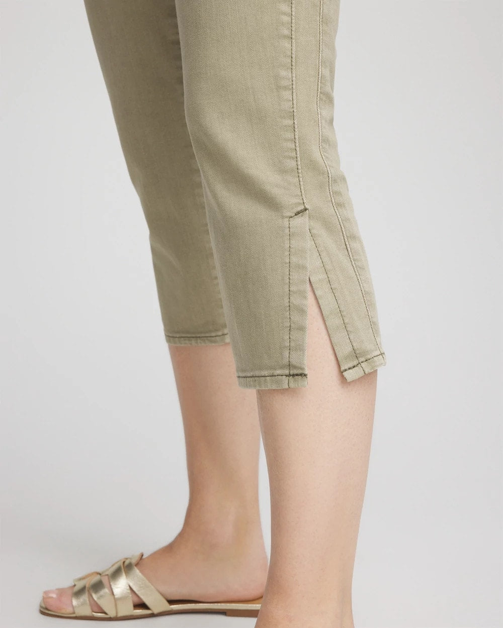 Chico's 19" Pull-on Capri Jeans Washed Sage