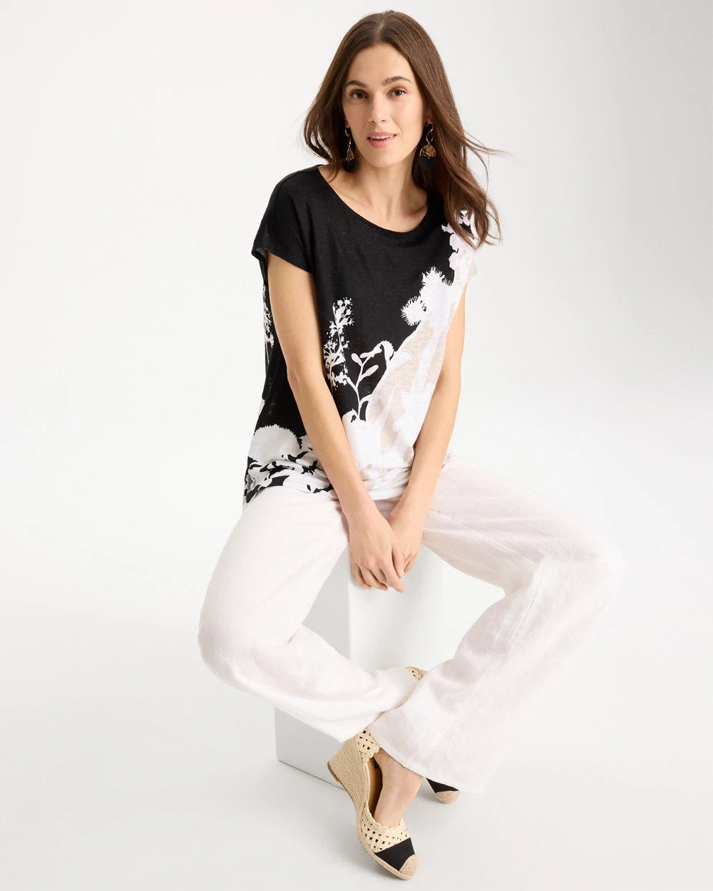 Chico's Linen Floral Seamed Tunic Black