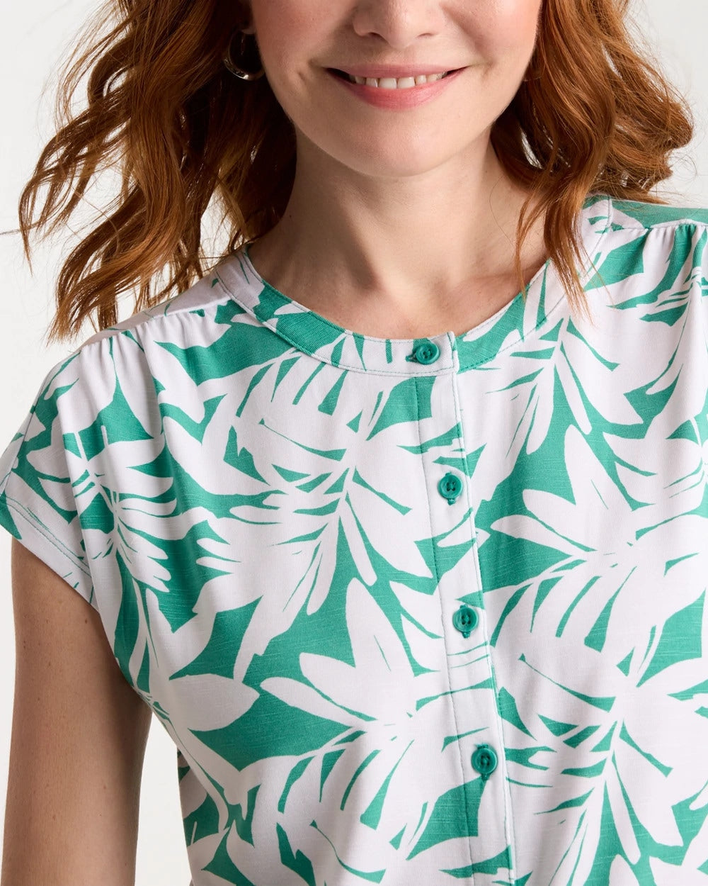 Chico's Refined Palm Button Tee Green Clover
