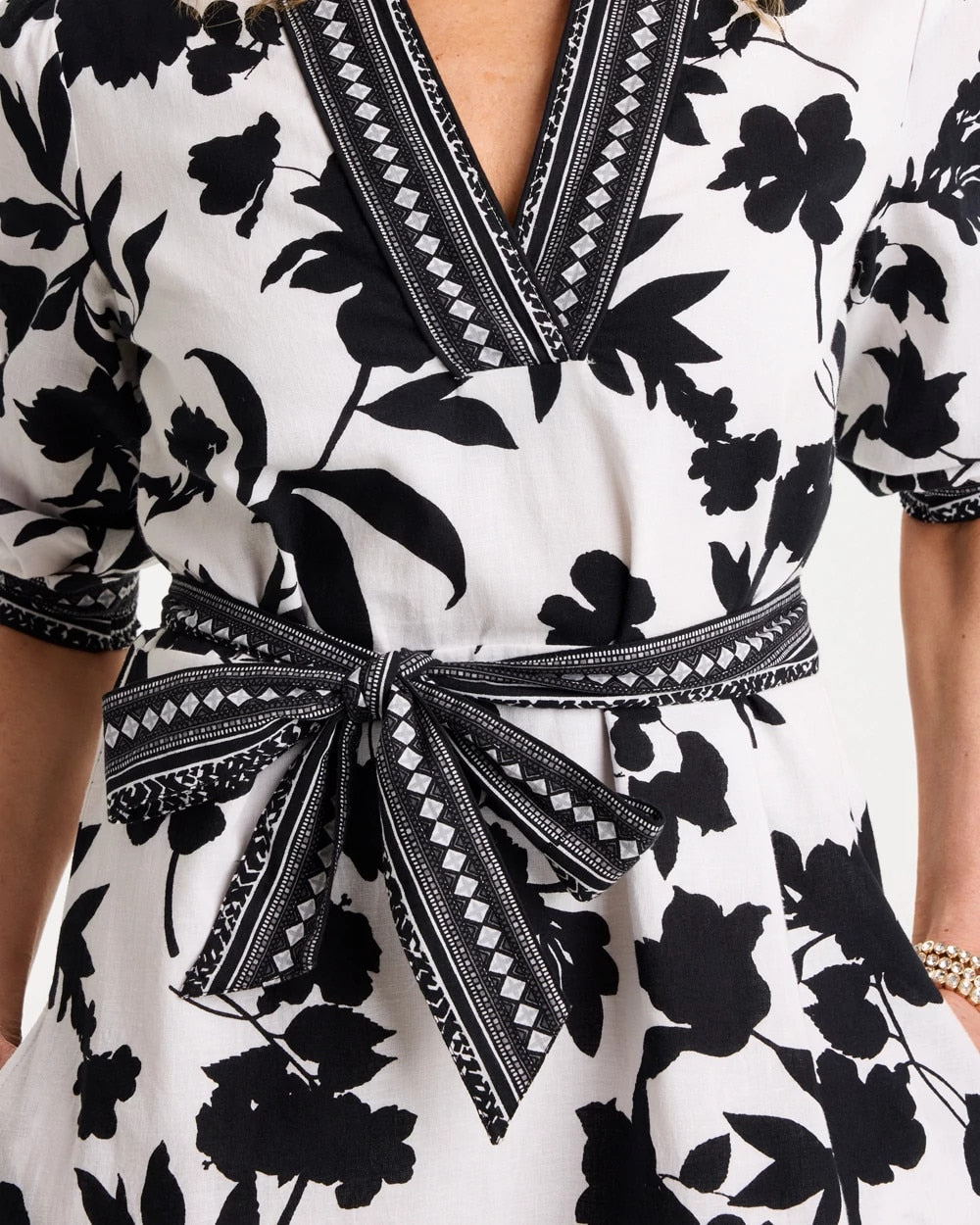 Chico's Floral Cotton-Linen Belted Dress Black
