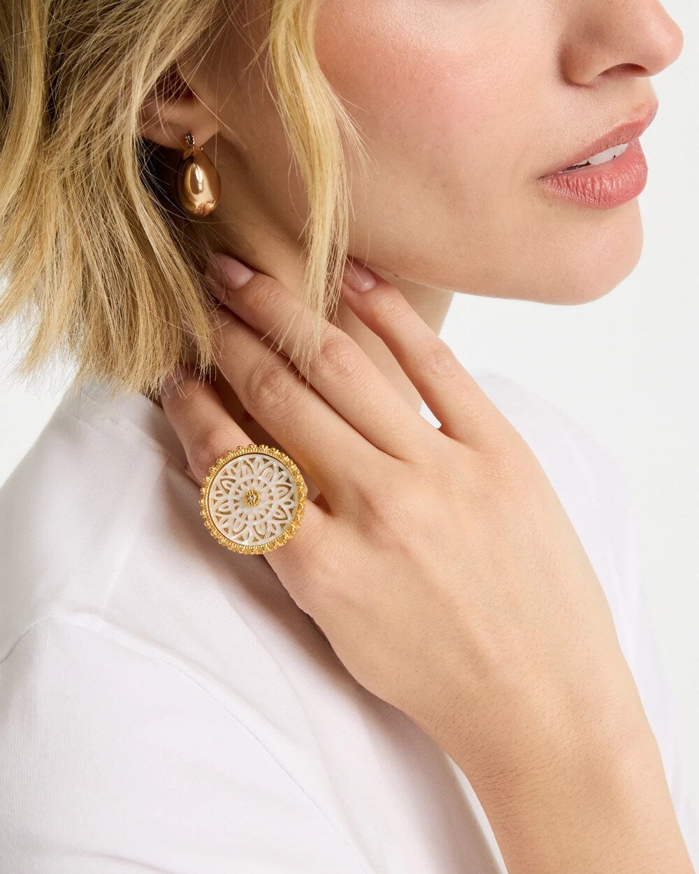 Chico's Pearlescent Stretch Ring Gold