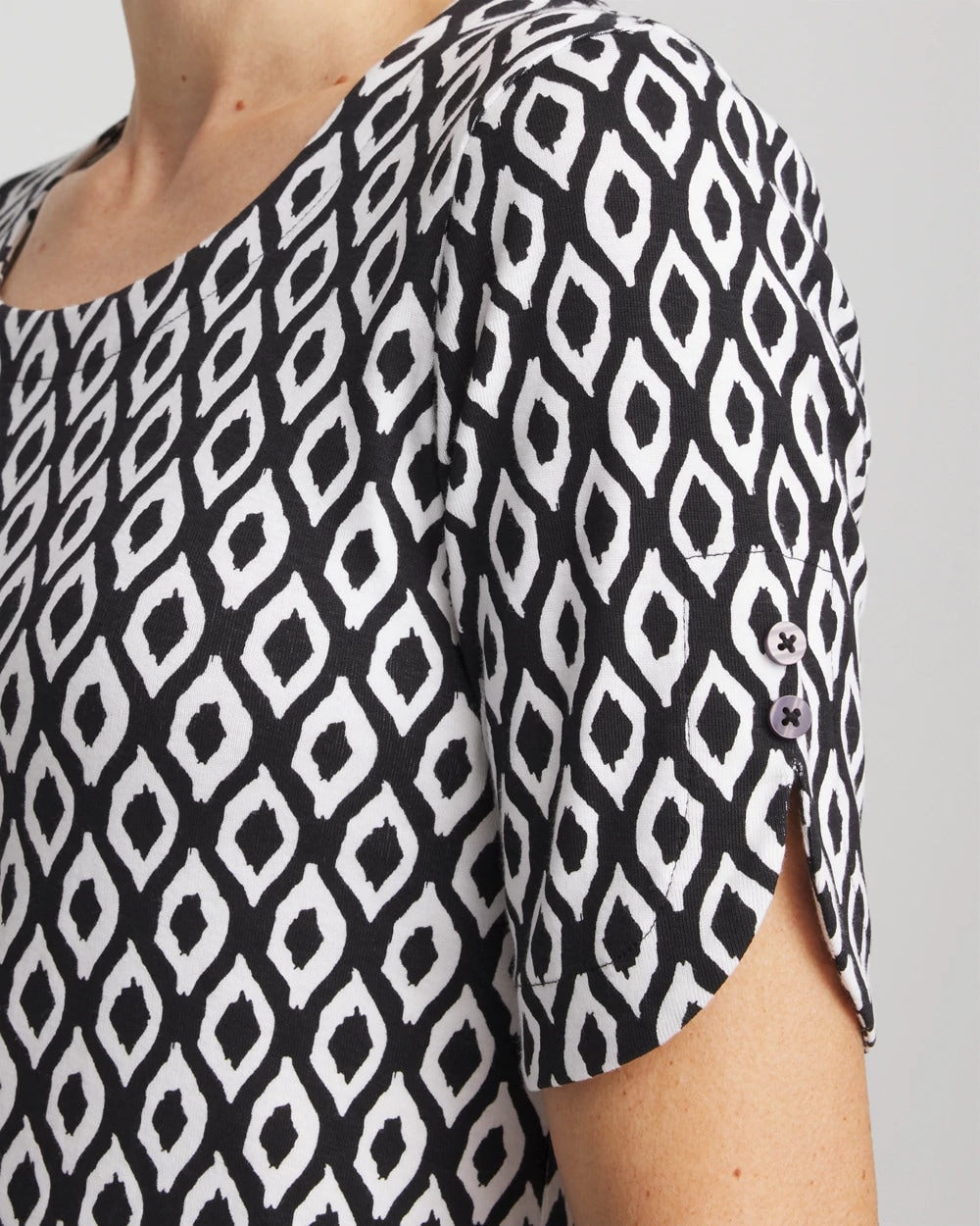 Chico's Printed Pima Elbow Sleeve Tee Black