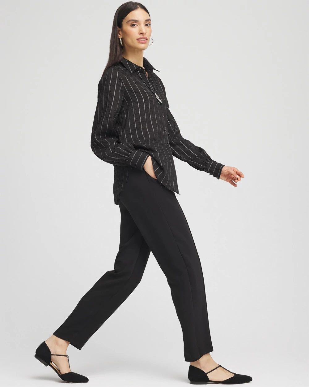 Chico's Crepe Side-Zip Tapered Ankle Pants Black