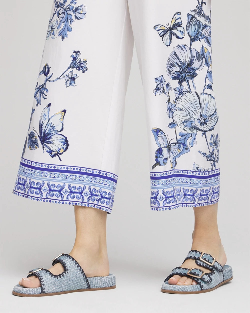 Chico's Butterfly Pull-On Linen Cropped Pants Alabaster